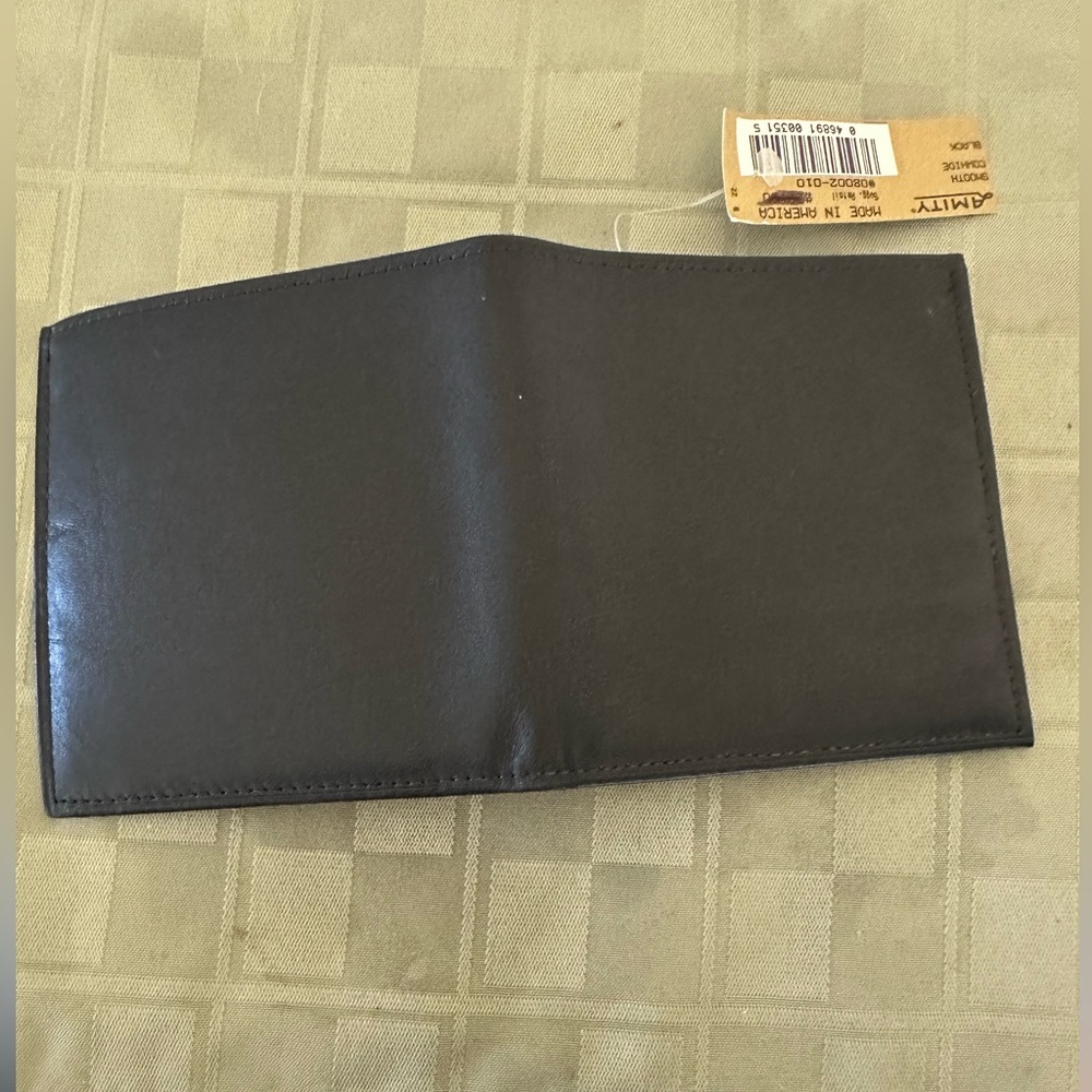 Black Wallet - Picture 6 of 6